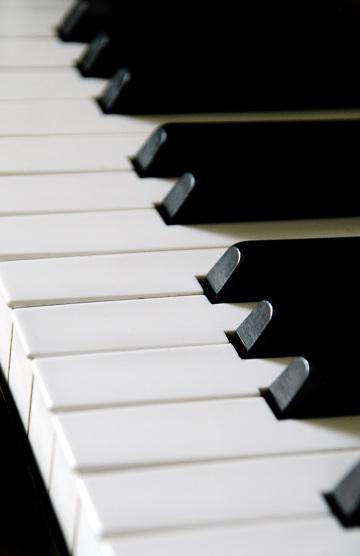 Клавиатура пианино (2). Фото Свободно для коммерческого использования, Атрибуция не требуется. Бесплатное стоковое фото для свободного скачивания