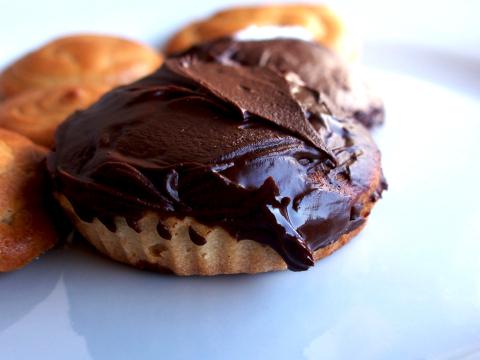 Печенье с шоколадом. Фото Свободно для коммерческого использования, Атрибуция не требуется. Бесплатное стоковое фото для свободного скачивания
