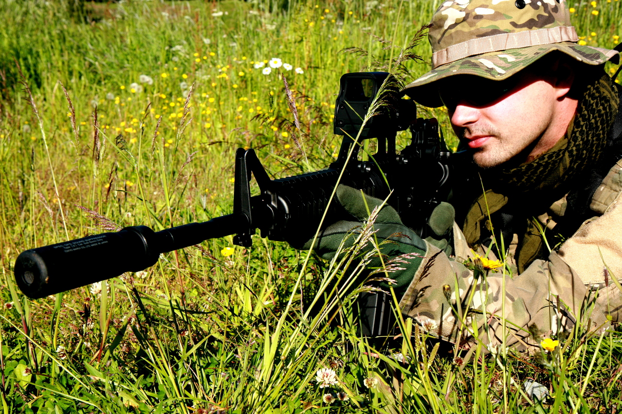 Создать военного. Бобер солдат. Бобр солдат. Солдат профессионал 7 букв.