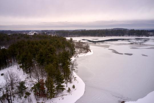 Замерзшее озеро без льда. Фото Free for commercial use, No attribution required. Бесплатное стоковое фото для свободного скачивания