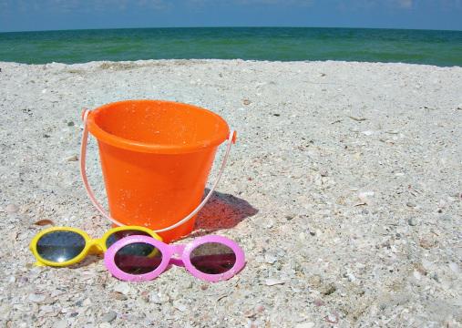 Летние пляжные аксессуары. Фото Свободно для коммерческого использования, Атрибуция не требуется. Бесплатное стоковое фото для свободного скачивания