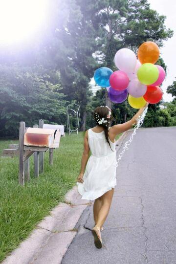 Женщина Воздушные шары. Фото Free for commercial use, No attribution required. Бесплатное стоковое фото для свободного скачивания