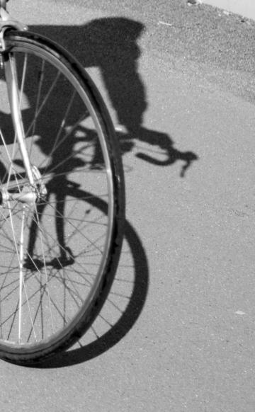 Велосипедная тень. Фото Свободно для коммерческого использования, Атрибуция не требуется. Бесплатное стоковое фото для свободного скачивания