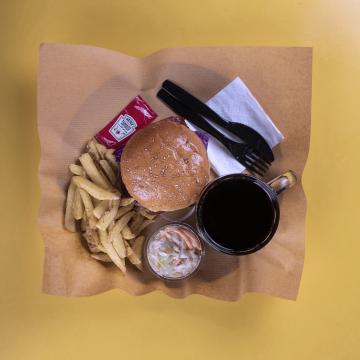 Сэндвич-гамбургер. Фото Free for commercial use, No attribution required. Бесплатное стоковое фото для свободного скачивания