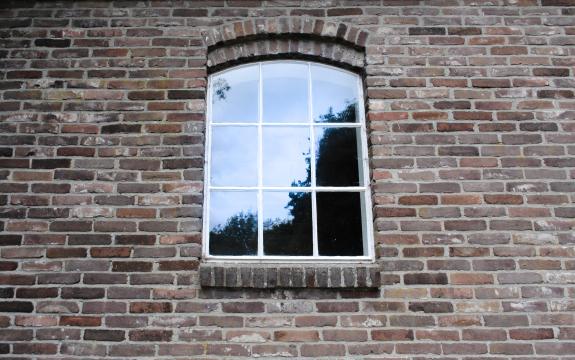 Старое голландское окно. Фото Free for commercial use, No attribution required. Бесплатное стоковое фото для свободного скачивания
