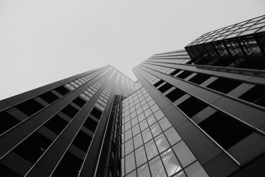 Черно-белый небоскреб Роттердама. Фото Free for commercial use, No attribution required. Бесплатное стоковое фото для свободного скачивания