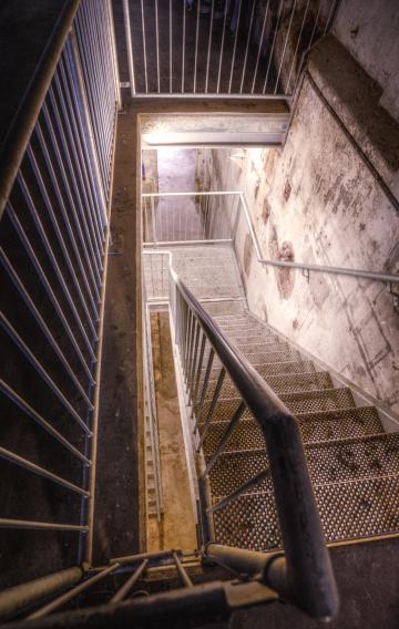 Промышленная лестница. Фото Free for commercial use, No attribution required. Бесплатное стоковое фото для свободного скачивания