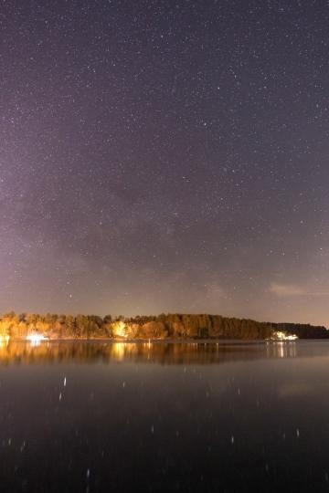 Звездное ночное небо. Фото Free for commercial use, No attribution required. Бесплатное стоковое фото для свободного скачивания