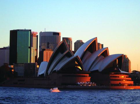 Сиднейский оперный театр. Фото Свободно для коммерческого использования, Атрибуция не требуется. Бесплатное стоковое фото для свободного скачивания