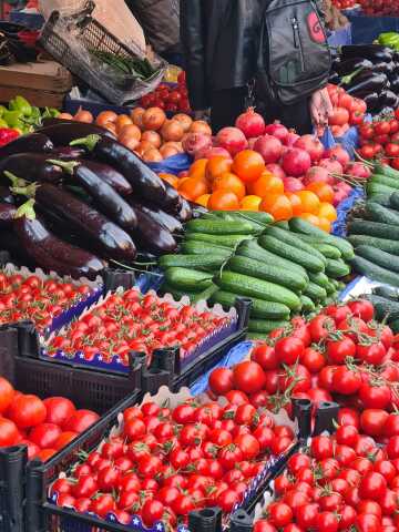 Овощи на рынке. Фото Free for commercial use, No attribution required. Бесплатное стоковое фото для свободного скачивания