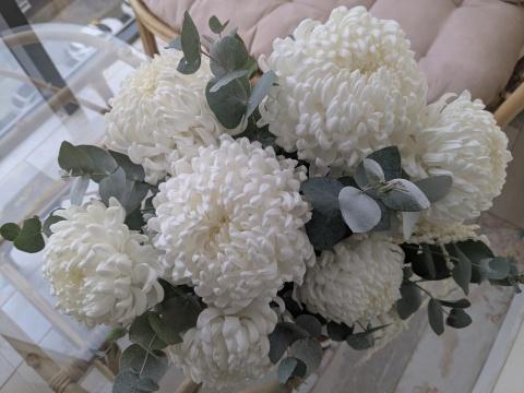 Букет хризантем. Фото Свободно для коммерческого использования, Атрибуция не требуется. Бесплатное стоковое фото для свободного скачивания