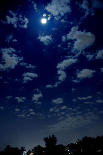 Ночное небо (2). Фото Свободно для коммерческого использования, Атрибуция не требуется. Бесплатное стоковое фото для свободного скачивания