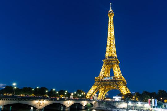 Эйфелева башня Франция. Фото Free for commercial use, No attribution required. Бесплатное стоковое фото для свободного скачивания