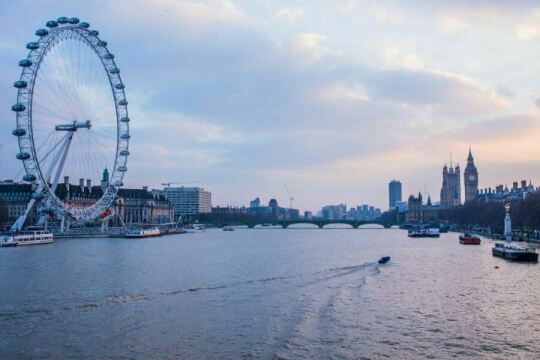 Закат над Темзой. Лондон. Фото Free for commercial use, No attribution required. Бесплатное стоковое фото для свободного скачивания