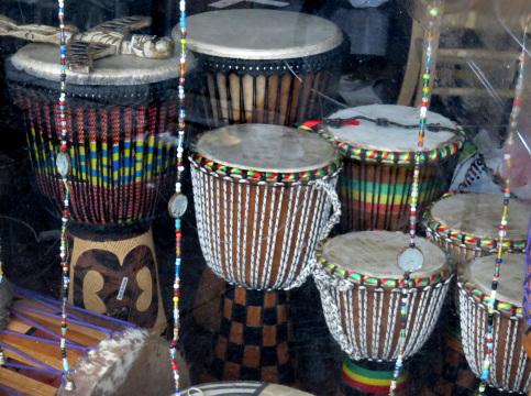 Африканские барабаны. Фото Свободно для коммерческого использования, Атрибуция не требуется. Бесплатное стоковое фото для свободного скачивания