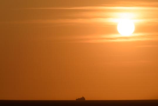Океан Закат Корабль. Фото Free for commercial use, No attribution required. Бесплатное стоковое фото для свободного скачивания