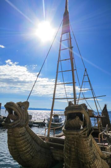 Лодки инков Исла-дель-Соль. Фото Free for commercial use, No attribution required. Бесплатное стоковое фото для свободного скачивания