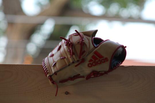 Бейсбольная перчатка. Фото Свободно для коммерческого использования, Атрибуция не требуется. Бесплатное стоковое фото для свободного скачивания
