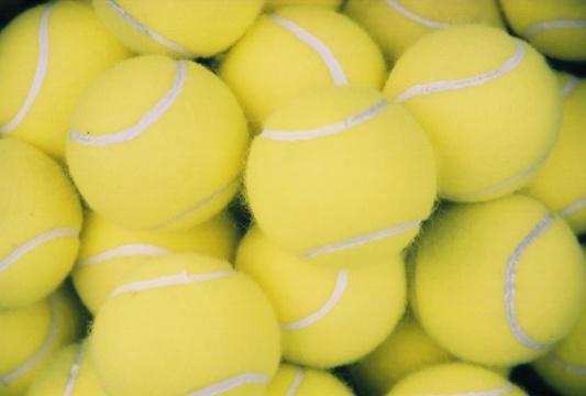 Теннисные мячи. Фото Свободно для коммерческого использования, Атрибуция не требуется. Бесплатное стоковое фото для свободного скачивания