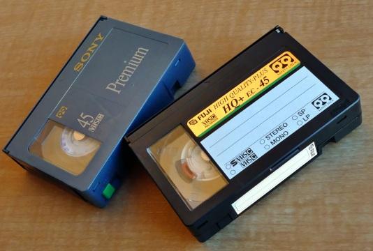 Видеокассеты VHSC. Фото Свободно для коммерческого использования, Атрибуция не требуется. Бесплатное стоковое фото для свободного скачивания