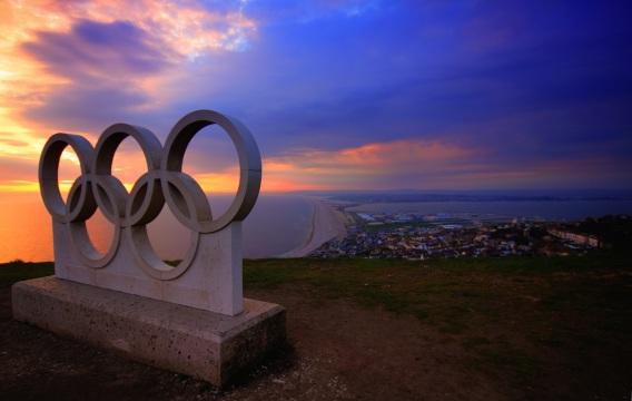 Олимпийские кольца. Фото Свободно для коммерческого использования, Атрибуция не требуется. Бесплатное стоковое фото для свободного скачивания