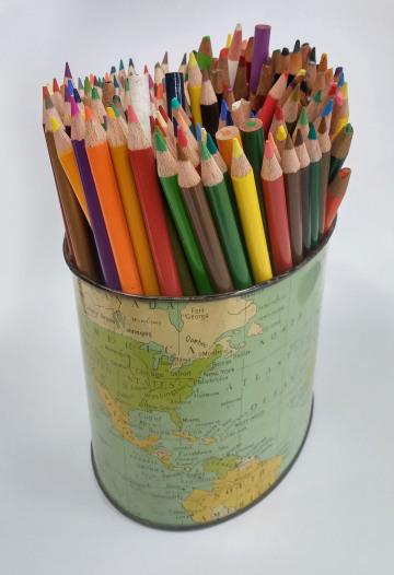 Цветные карандаши (7). Фото Свободно для коммерческого использования, Атрибуция не требуется. Бесплатное стоковое фото для свободного скачивания