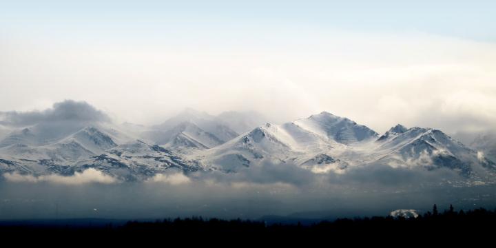 Горный хребет Аляски (2). Фото Свободно для коммерческого использования, Атрибуция не требуется. Бесплатное стоковое фото для свободного скачивания