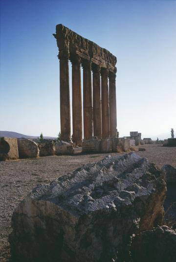 Оставшиеся шесть колонн храма Юпитера. Фото Free for commercial use, No attribution required. Бесплатное стоковое фото для свободного скачивания