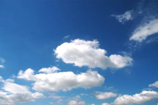Яркое небо (2). Фото Свободно для коммерческого использования, Атрибуция не требуется. Бесплатное стоковое фото для свободного скачивания