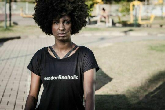 Женский афро-портрет. Фото Свободно для коммерческого использования, Атрибуция не требуется. Бесплатное стоковое фото для свободного скачивания