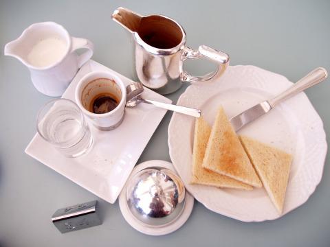 Французский завтрак. Фото Свободно для коммерческого использования, Атрибуция не требуется. Бесплатное стоковое фото для свободного скачивания
