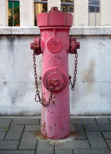 Старый пожарный гидрант. Фото Free for commercial use, No attribution required. Бесплатное стоковое фото для свободного скачивания