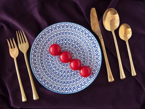 Тарелка с помидорами. Фото Свободно для коммерческого использования, Атрибуция не требуется. Бесплатное стоковое фото для свободного скачивания