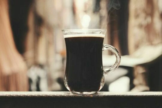 Горячий черный кофе. Фото Свободно для коммерческого использования, Атрибуция не требуется. Бесплатное стоковое фото для свободного скачивания